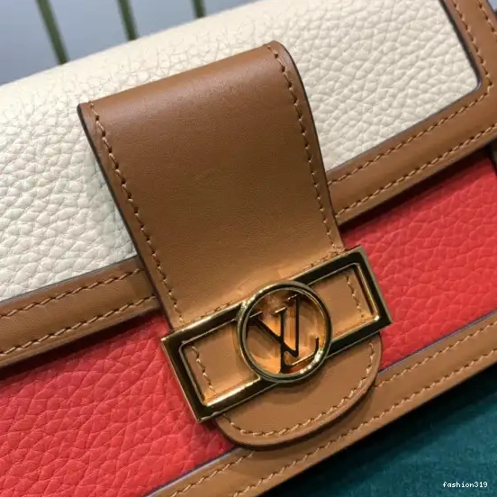 VUITTON DAUPHINE LOUIS BUMBAG 0504